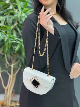 کیف ورنی طرح دار دکمه مکعبی