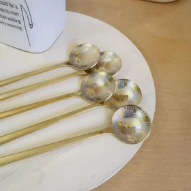 قاشق چای خوری طلایی طرح استارباکس /mj78