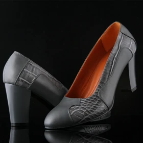 کفش پاشنه‌دار زنانه چرم یلسان مدل آنا کد 602-GC