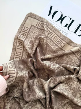 روسری بهاره دیور (قهوه ای)