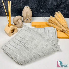 حوله دستی طرح کارمن رنگ بنتون