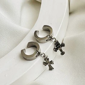 گوشواره فیک