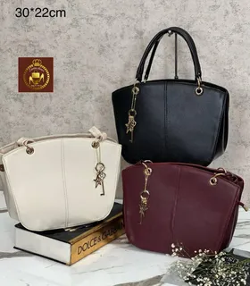 کیف بزرگ زنانه دوشی اویز دار