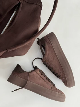 ونس برشکا پایتخت 2308 (تمام قهوه ای سوییت)