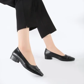 کفش کالج طبی زنانه و دخترانه رنگ مشکی کد M704