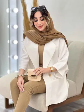 مانتو پانچ دو دکمه طلایی