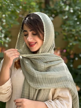 شال نخی‌پلیسه