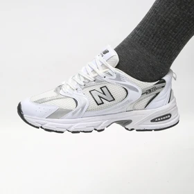 کفش و کتانی اسپرت مردانه و زنانه مدل نیوبالانس 530 رنگ سفید نقره ای کد 47168