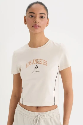 تیشرت آستین کوتاه ورزشی DeFactoFit NBA Los Angeles Lakers Slim Crop Fit Crew D6122AX25SP