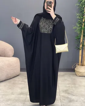 مانتو عبایی سوزن‌دوزی