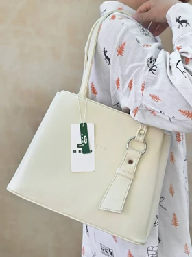 کیف دوشی زنانه بنو مدل سارینا کد 4880