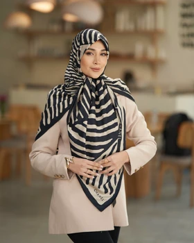 روسری ابریشم ژاکارد قواره 140 30196