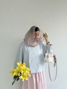 شومیز دکمه مرواریدی