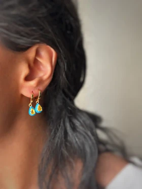 گوشواره حلقه‌ای اشکی نگین‌دار