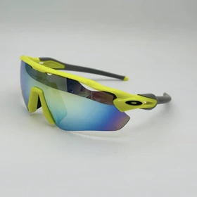 عینک آفتابی زنانه و مردانه اوکلی Oakley مدل شیلد Shield (سبز)