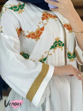 مانتو بالا گلدوزی آستین طلایی