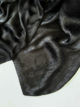 2051-شال ابریشم ژاکارد ترک