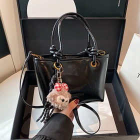 کیف وارداتی