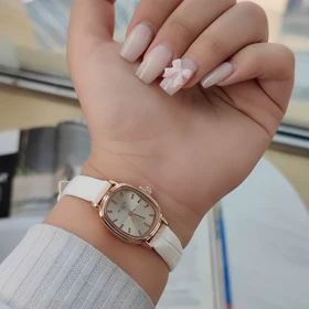 ساعت مینیمال دخترونه
