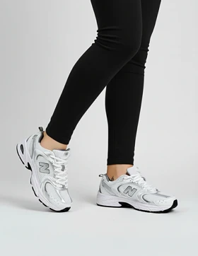 کفش دویدن زنانه نیو بالانس 530 W