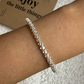 بنگل خاویاری در دو رنگ