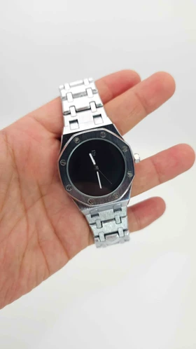 ساعت مچی مردانه اودمار پیگه Audemars piguet طراحی مینیمال و موتور کوارتز