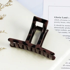 کلیپس مو زنانه مدل پلنگی کد G_Lnd_1567