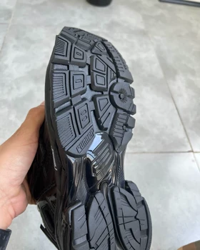 کتانی BALENCIAGA RUNNER رنگ مشکی