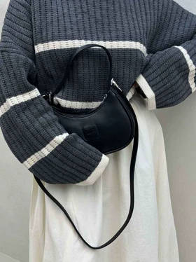 کیف هلالی MIU MIU