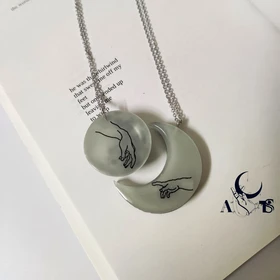 گردنبند ست ماه مکمل شبتاب مدل دست آفرینش(زمان ساخت 5_8 روز کاری)
