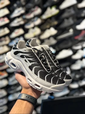 کتانی زنانه نایک تی ان