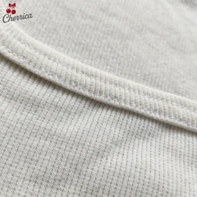 کراپ آستین بلند یقه خشتی سفید