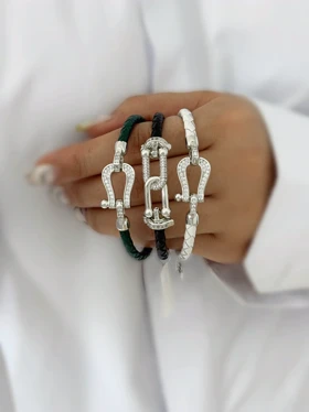 دستبند زنانه چرمی نعل اسب و تیفانی 932