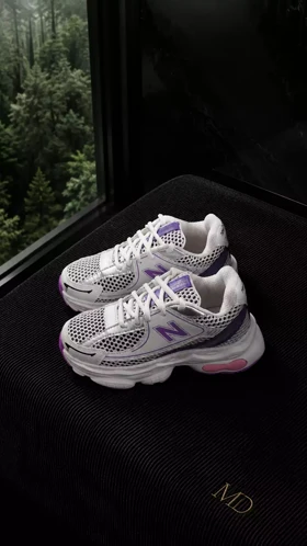کفش کتانی زنانه سفید بنفش NEW BALANCE