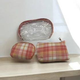 کیف لوازم آرایش سه عددی چهارخونه در سه رنگ