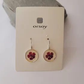 گوشواره حلقه‌ای رزینی طرح گل
