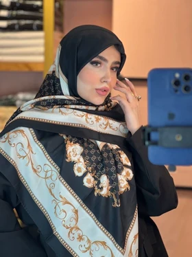 روسری حریر نخ دست دوز طرح گوچی 2
