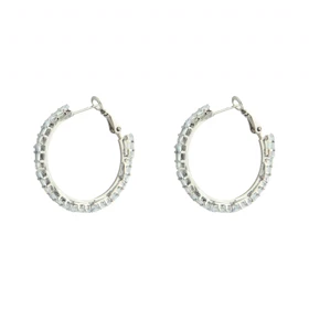 گوشواره زنانه مدل حلقه‌ای نگین‌دار