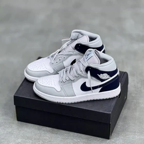 کفش نایک ایر جردن وان ساق‌دار گری اسکول Nike Air Jordan 1 High Grey School