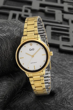 ساعت زنانه q-q