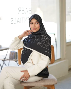 روسری Chanel ابریشم دور دست دوز (قواره 120) 30142