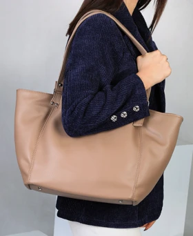 کیف زنانه بزرگ دوشی 218 AM