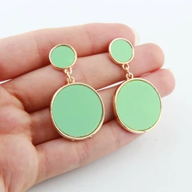 گوشواره زنانه میخی مدل دایره آویز (سبز)