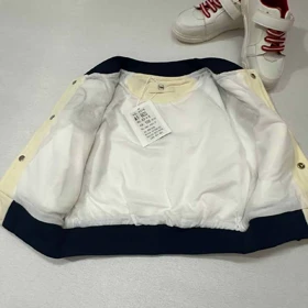 ژاکت بمبر کودک یونیسکس با طرح‌های آپلیکه و کنتراست کالج