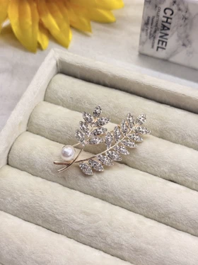 گل سینه برگ تک مروارید کد mah0139