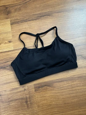 نیم‌تنه ورزشی زنانه لولولمون Lululemon مدل Strappy