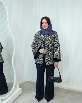 کت مخمل گلدوزی شده