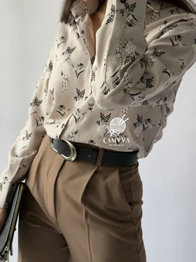 شومیز گل‌دار کرم