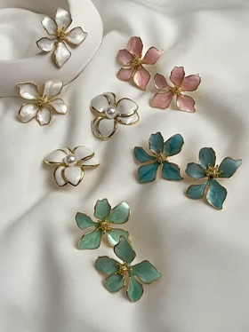 گوشواره گل رنگی