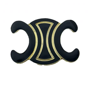 گل سینه زنانه مشکی با طرح خاص و جذاب